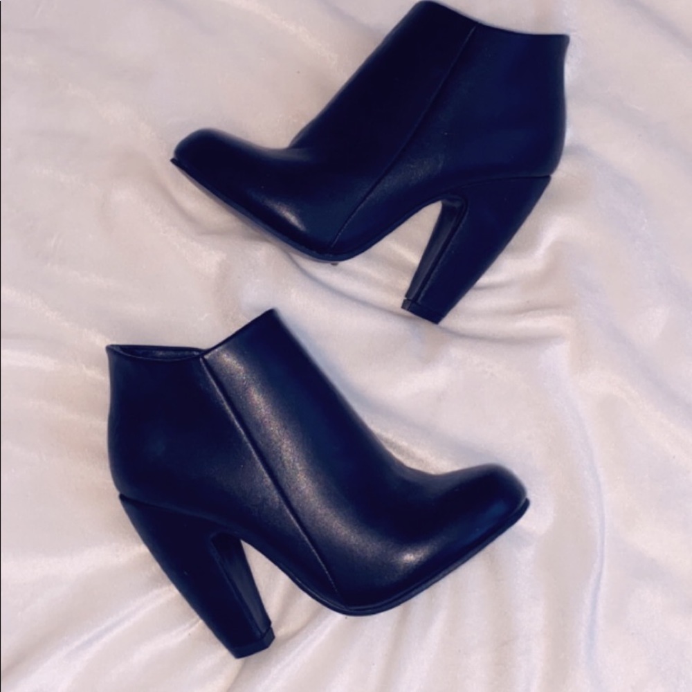 Booties size 5.5